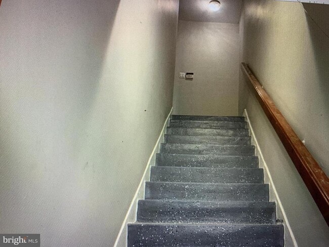 Photo - 406 High St Unit 2