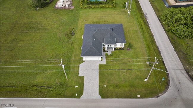 Photo - 330 El Dorado Blvd N