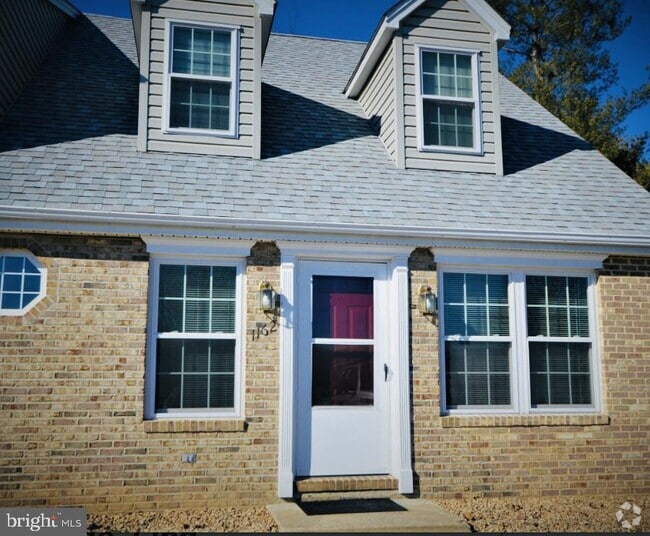 Building Photo - 1162 Hisey Ave Rental