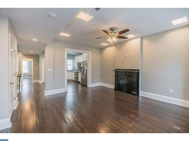 Photo - 3511 Conrad St Unidad B