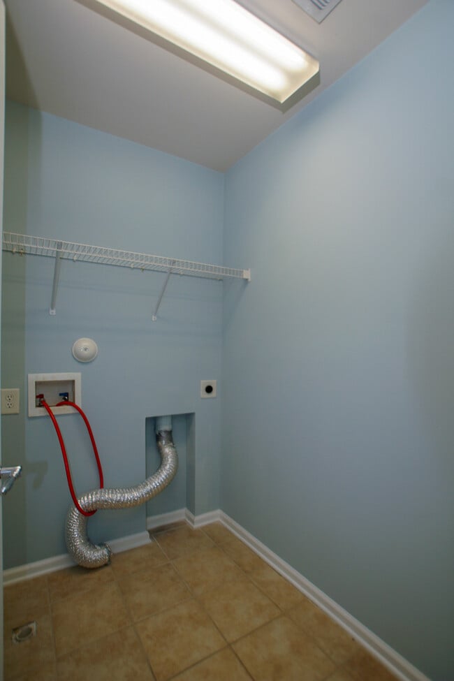 Photo - 2105 Corwith Dr