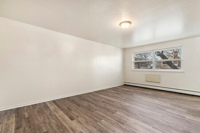 Photo - Spencer Place