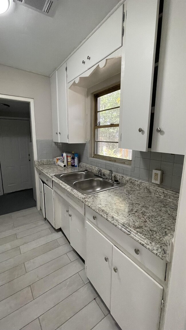 Photo - 1384 Pullen Rd