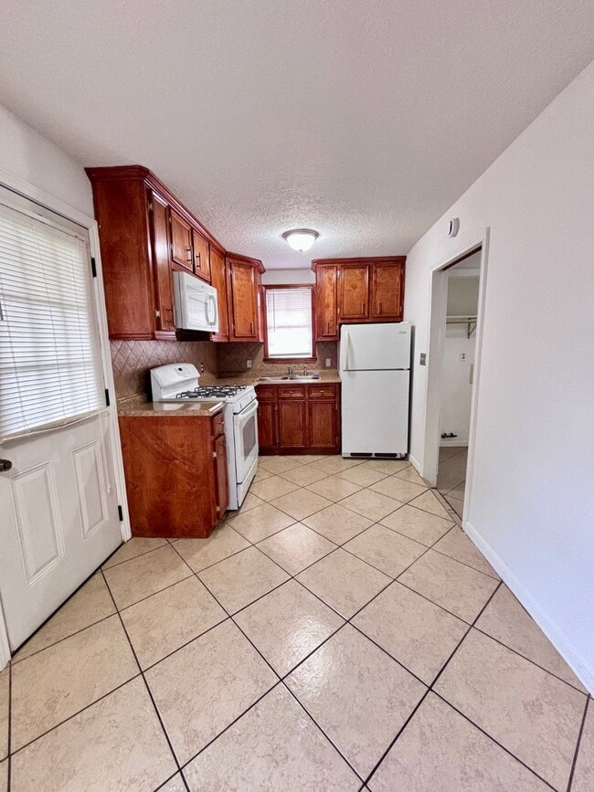 Photo - 7618 Linden St House