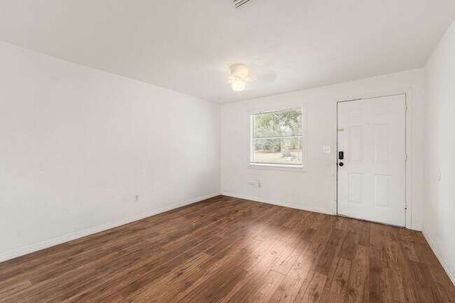 Photo - 1911 SE 14th Ave