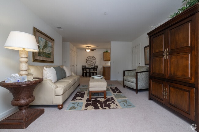 Auston Woods Apartments