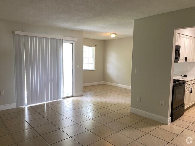 Building Photo - Apartament For Rent 1 bed / 1 bath Rental
