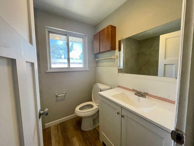 Photo - 114 Woodhill Dr Unit HOUSE