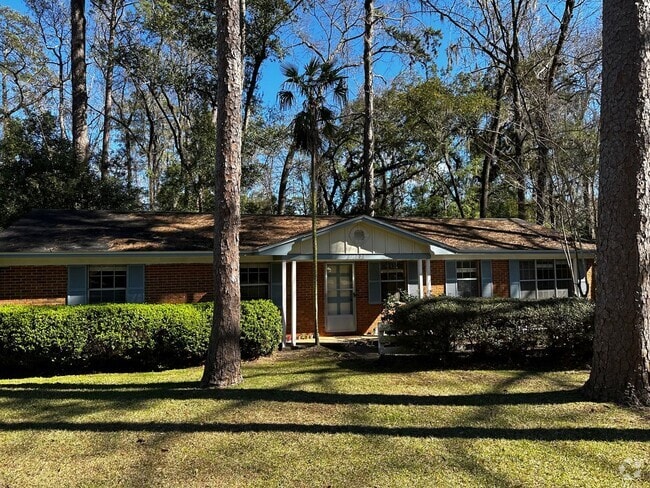Building Photo - 1221 Winifred Dr Rental