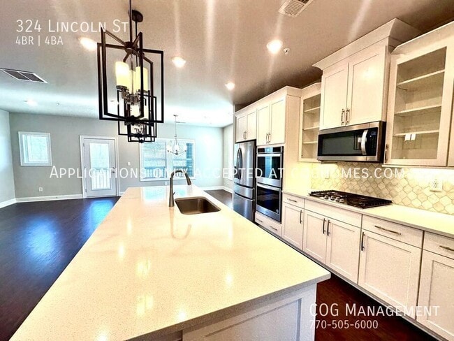 Photo - 324 Lincoln St