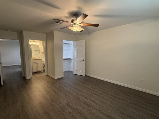 Photo - Charming 3-Bedroom, 2-Bath Duplex in Waco ...