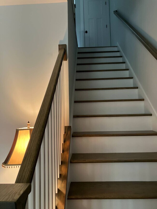 Photo - 1155 Barrett St