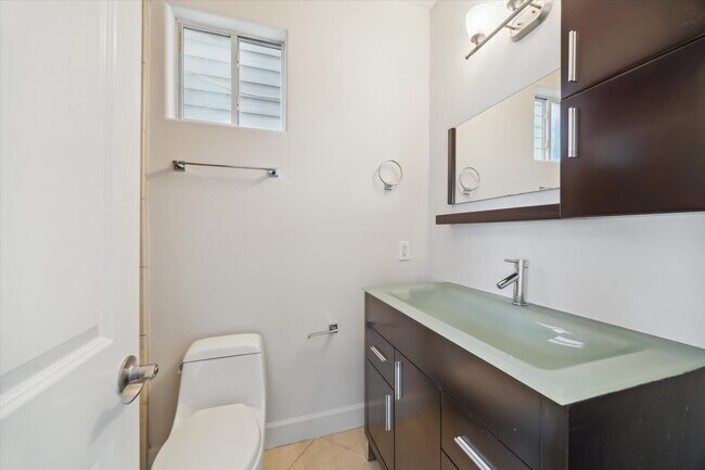 Photo - 3041 Clinton Dr