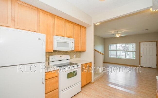 Photo - 2301 Hart Ave Unit 5