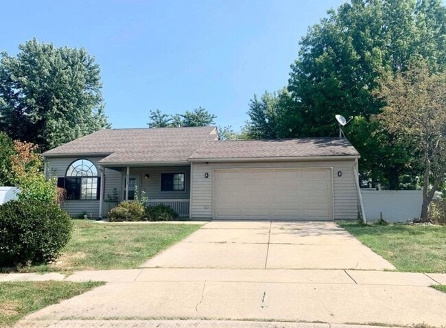 Photo - Charming Tri-Level Home with Fenced Backyard in West Lafayette