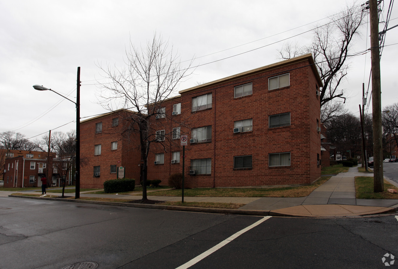 River Bend Apartments - River Bend Apartments