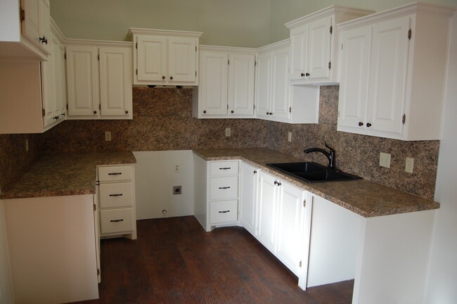 Photo - 4806 66th St Unit B