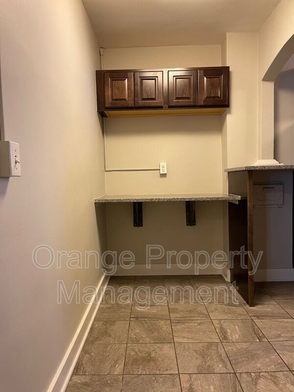 Photo - 3302 Burt St Unit #4