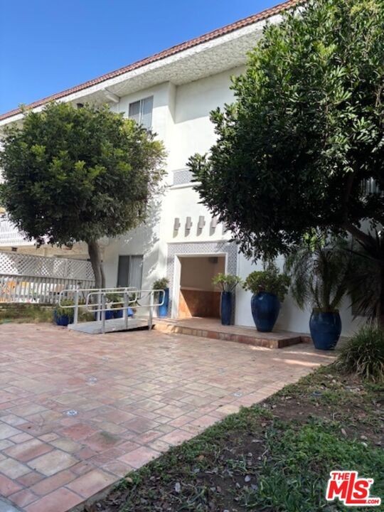 Building Photo - 3111 4th St Unit 215