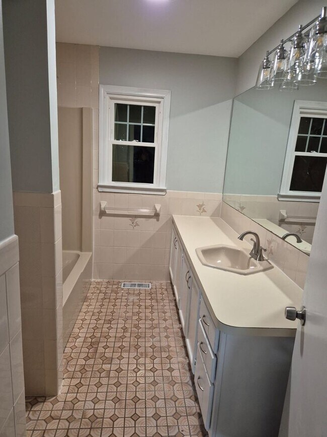 Photo - Newly renovated 3BR House