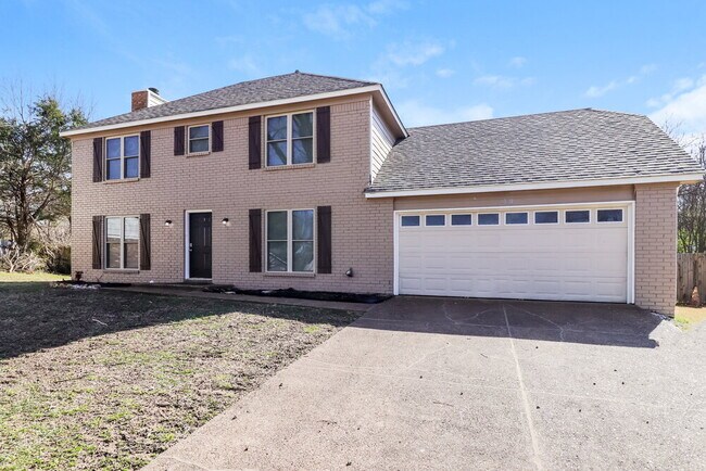 Photo - 1040 Trappers Cove