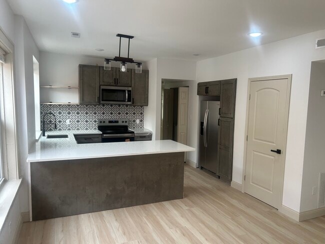 Photo - 7232 Wise Ave Unidad 1