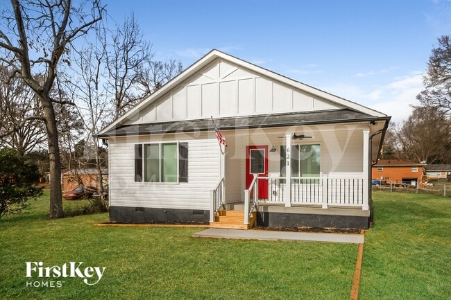 Photo - 621 E Mills Dr