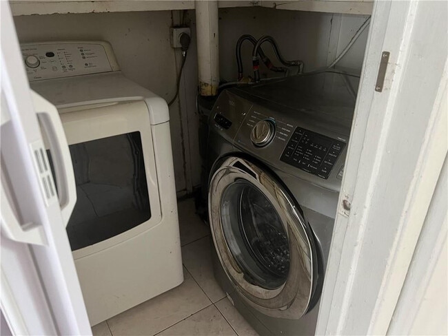 Photo - 10 NW 19th St