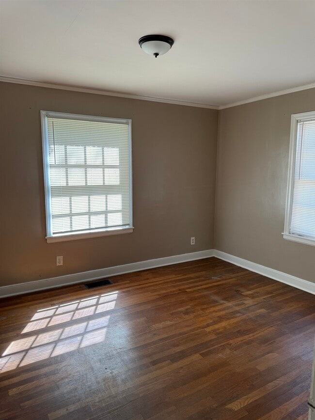 Photo - 2020 Courtland Pl