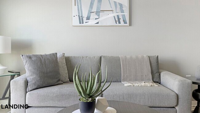 402 W Lincoln St Unit 459