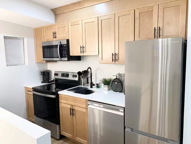 Photo - 1600 S Charles St Unit Apt C