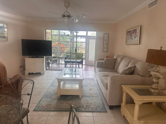 Photo - 2950 SE Ocean Blvd Unidad 18-2