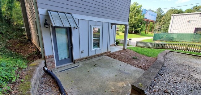 Photo - Preleasing for Fall 2026 - 4 Bedroom 4 Bat...