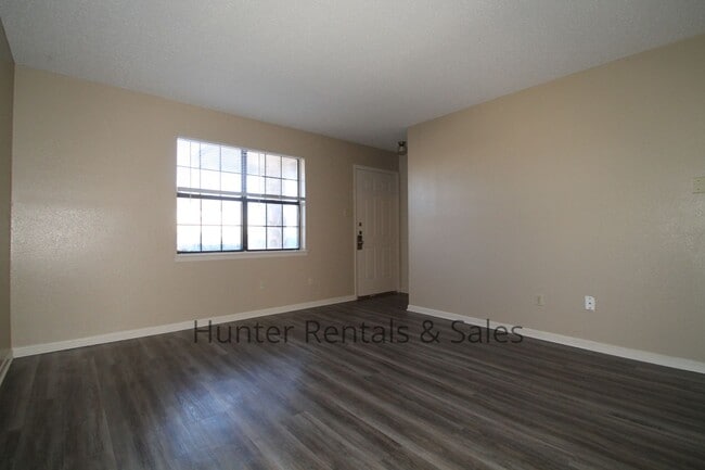 Photo - Rent Me Now!