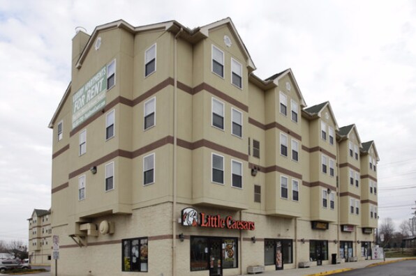 Main Street Court Apts. - 236 E Delaware Ave Unit #211