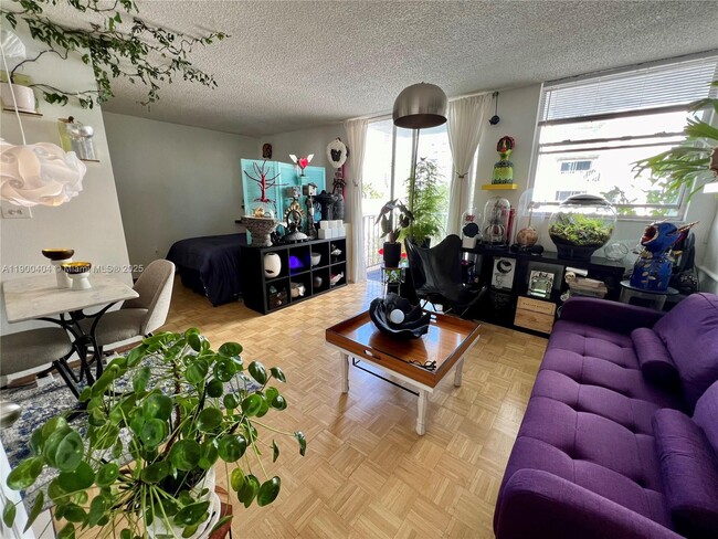 Photo - 1250 Alton Rd Unidad 3C