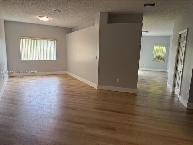 Photo - 2324 SE 23rd Rd