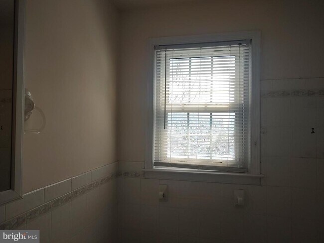 Photo - 2908 5th Ave