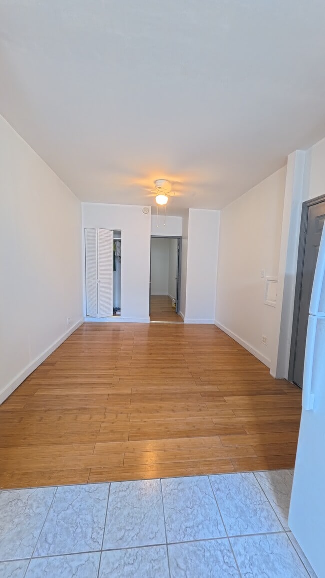 Photo - 188 Nassau Ave Unidad 3-R