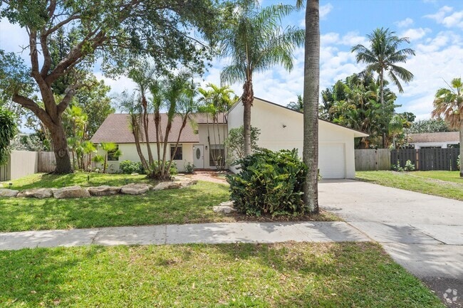 Building Photo - 1394 Gallinule Cir Rental