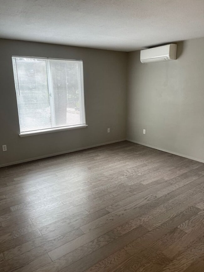 Photo - 4323 67th Ave W