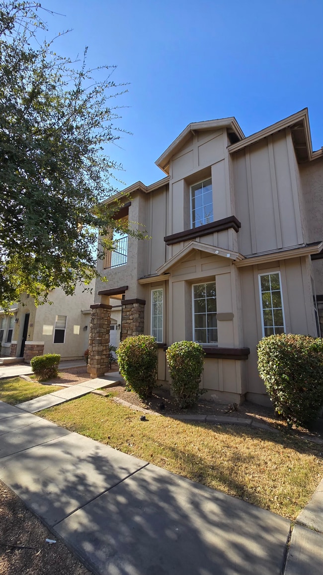 Photo - 6622 W Polk St Unit 6622 W Polk St
