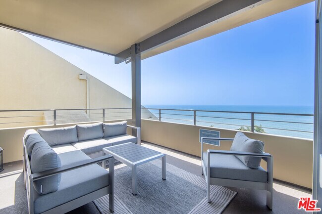 18063 W Coastline Dr Unit 3