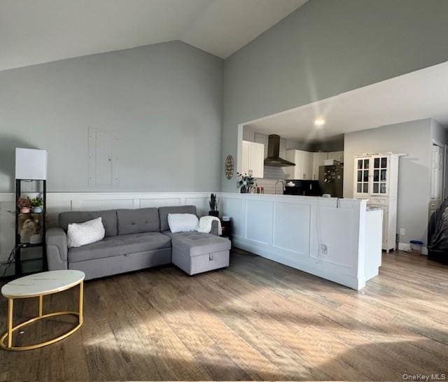 Building Photo - 332 Commack Rd