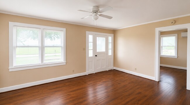 Photo - 897 Sidonia Rd