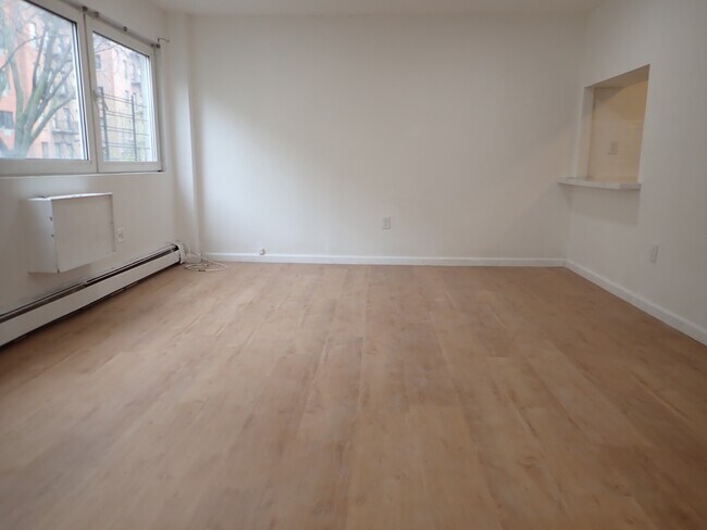 Photo - 1174 Sherman Ave Unit 2