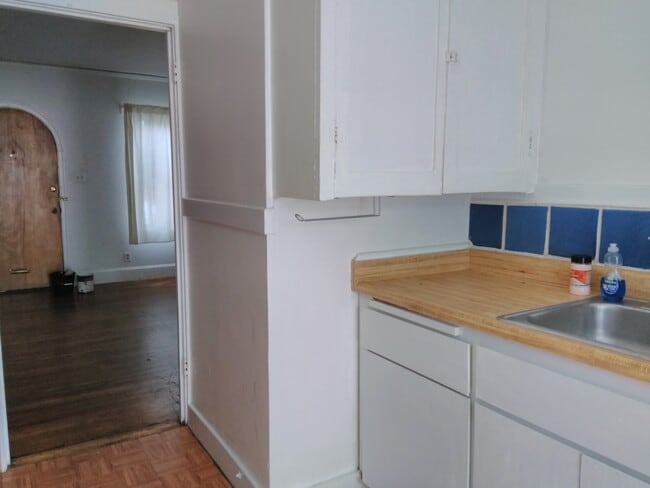 Photo - 1256 Haskell St Unit 1256