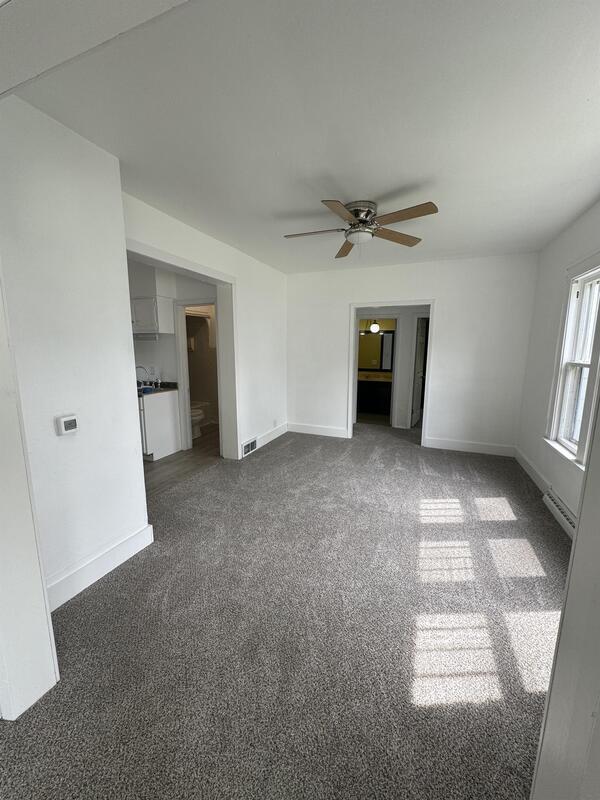 Photo - 915 Columbus St