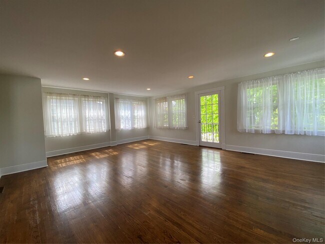 Photo - 27 Grand Blvd Unit A