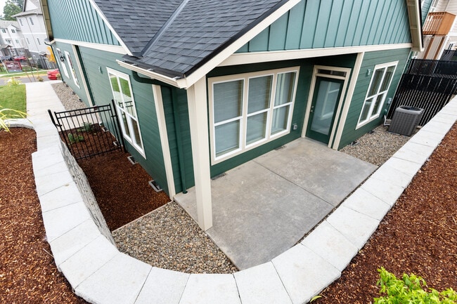 Photo - 5803 Joynak St S